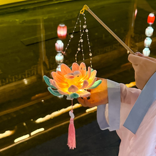 中秋节莲花灯笼 新款幼儿园儿童手工diy材料包扭扭棒兔子宫灯 - 图0