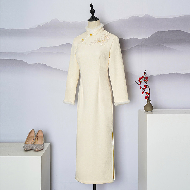 改良版年轻款女气质显瘦修身旗袍 秋思婵旗袍