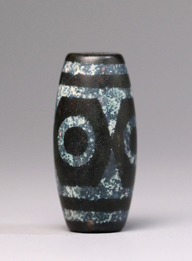 梵间星辰西藏天然玛瑙 老象雄虎牙三眼天珠13*28mm超顶小配饰腰珠