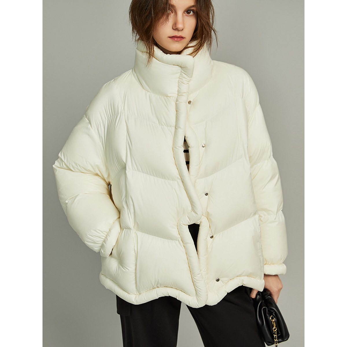 ELLE米白色高级感小众90鹅绒羽绒服女2023冬装新款高端气质外套