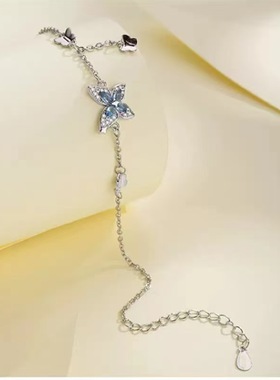 轻奢蝴蝶S925银蓝水晶女士手链