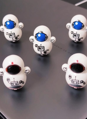 抖音网红同款迷你不倒翁倒立太空人宇航员卡通可爱摆件儿童小玩具