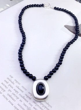 新款黑色串珠项链新中式典雅气质感锁骨链小众银色方块吊坠时尚潮