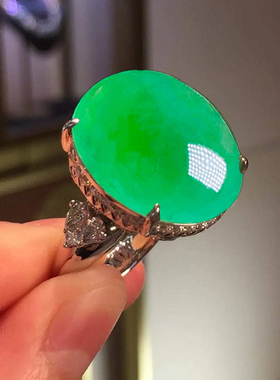 冰种大鸽子蛋木那甜阳绿天然玉髓