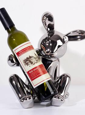 创意卡通兔子摆件红酒架轻奢潮玩玄关书柜餐桌酒杯架软装饰品摆设