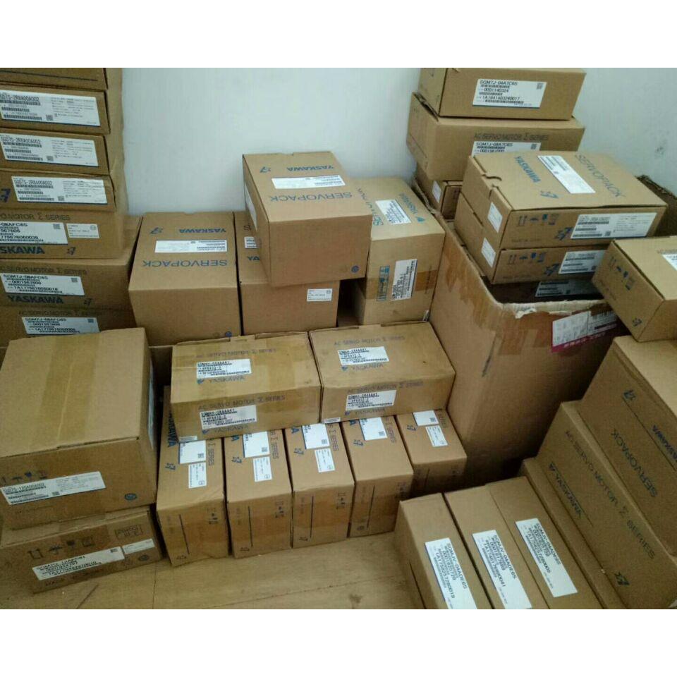 SGMJV-02AAA61/C+SGDV-1R6A01A002000全新安川伺服套装特价包邮 - 图0