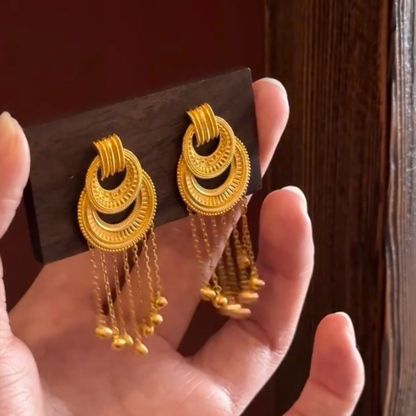 新中式金色双环流苏耳钉女小众设计宫廷风精致耳环轻奢高级感耳饰,淘宝优惠券,粉丝福利购,淘宝优惠卷