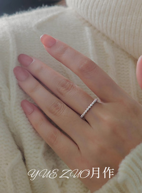 爱心环绕素圈戒指女轻奢高级感