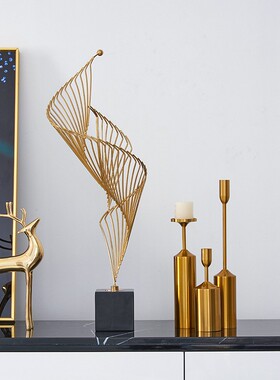 现代艺术样板间轻奢创意金属工艺品摆件客厅电视柜玄关专用装饰品