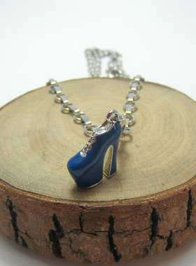 土星深蓝色高跟鞋项链宝蓝