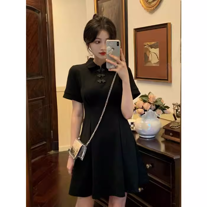 秒杀】A1新款法式纯色碎花长裙子女收腰显瘦度假风沙滩连衣裙_伊美人供应链_女装/女士精品-第2张图片-提都小院