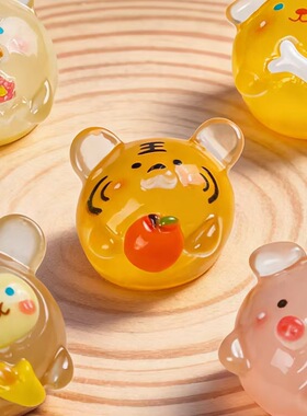 立体卡通夜光透色十二生肖摆件