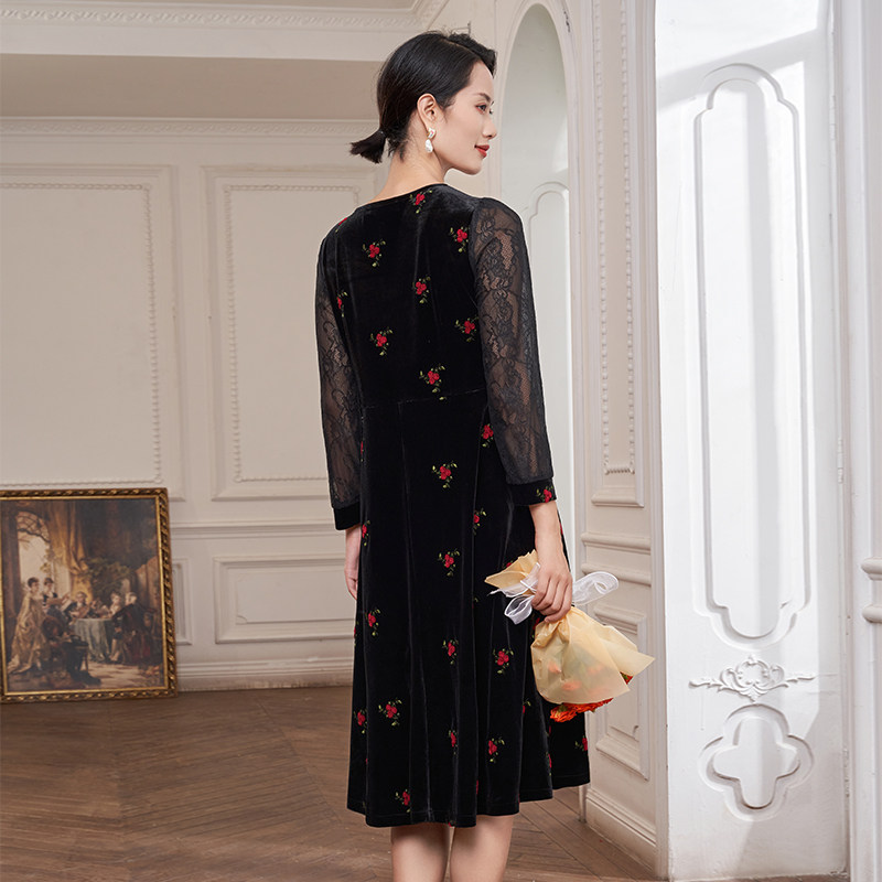 马天奴秋冬新款女蕾丝拼接丝绒连衣裙气质裙子高级感长裙宴会礼裙,淘宝优惠券,粉丝福利购,淘宝优惠卷