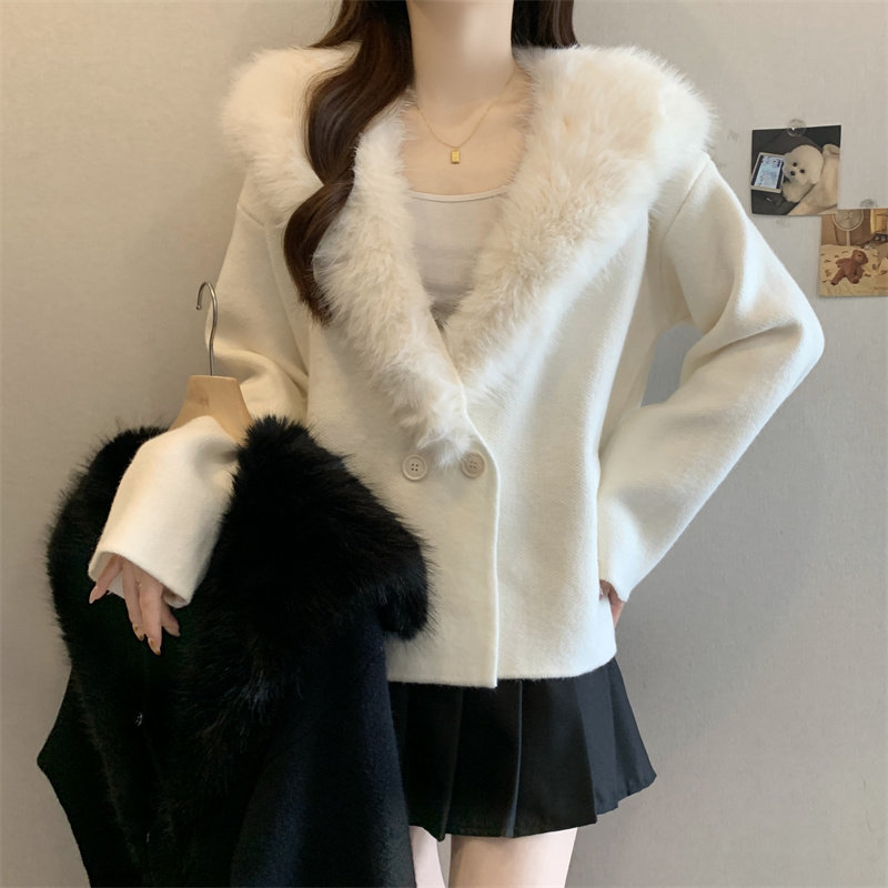 实拍设计高级感毛衣女秋冬新款胖MM洋气减龄慵懒显瘦毛领外套女,淘宝优惠券,粉丝福利购,淘宝优惠卷