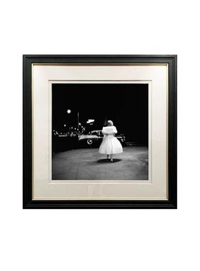 简约样板间欧式家居床头柜实木相框苔藓音响仿真书装饰品组合摆件