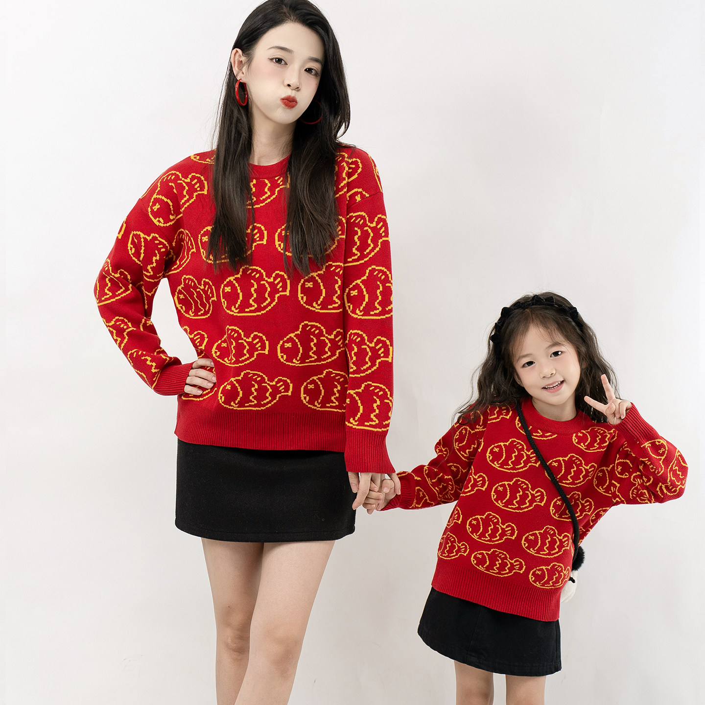 亲子装年款一家三口四口装冬款拜年服年年有鱼毛衣红色针织全家福,淘宝优惠券,粉丝福利购,淘宝优惠卷