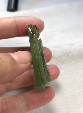 黄白老玉绿鱼毛衣链挂件和田玉吊坠一物一图天然玉石实物拍摄