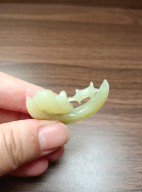 黄白老玉吊坠月上兔挂件天然玉石和田玉兔吊坠保真一物一图