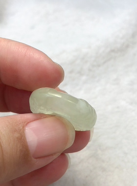 岫玉甲翠山水平安扣小吊坠冰