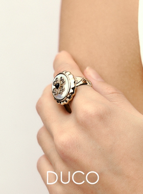 轻奢椭圆贝母四叶草百搭戒指