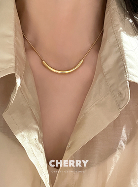 微笑茄子弯管钛钢项链