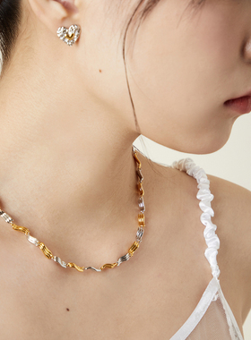 水波纹金银拼色锁骨链