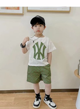 字母方牌不掉色钛钢儿童项链女小众设计ins潮男高街街舞走秀配饰