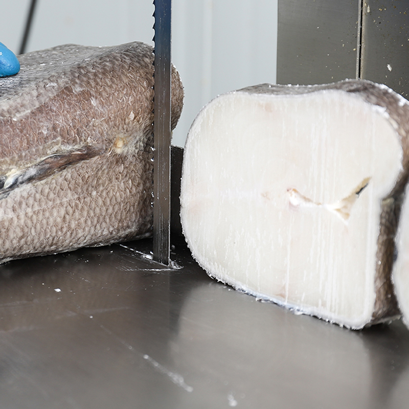 法国银鳕鱼新鲜进口深海鱼雪鱼整条鳕鱼冷冻5-10斤/条海鲜包邮-图1