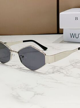 时尚墨镜女金属菱形小框多边形