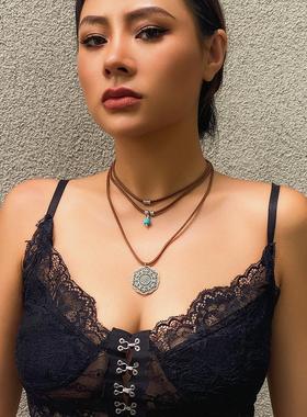 Vintage Pendant Flower Cloth Necklace with Ethnic Style