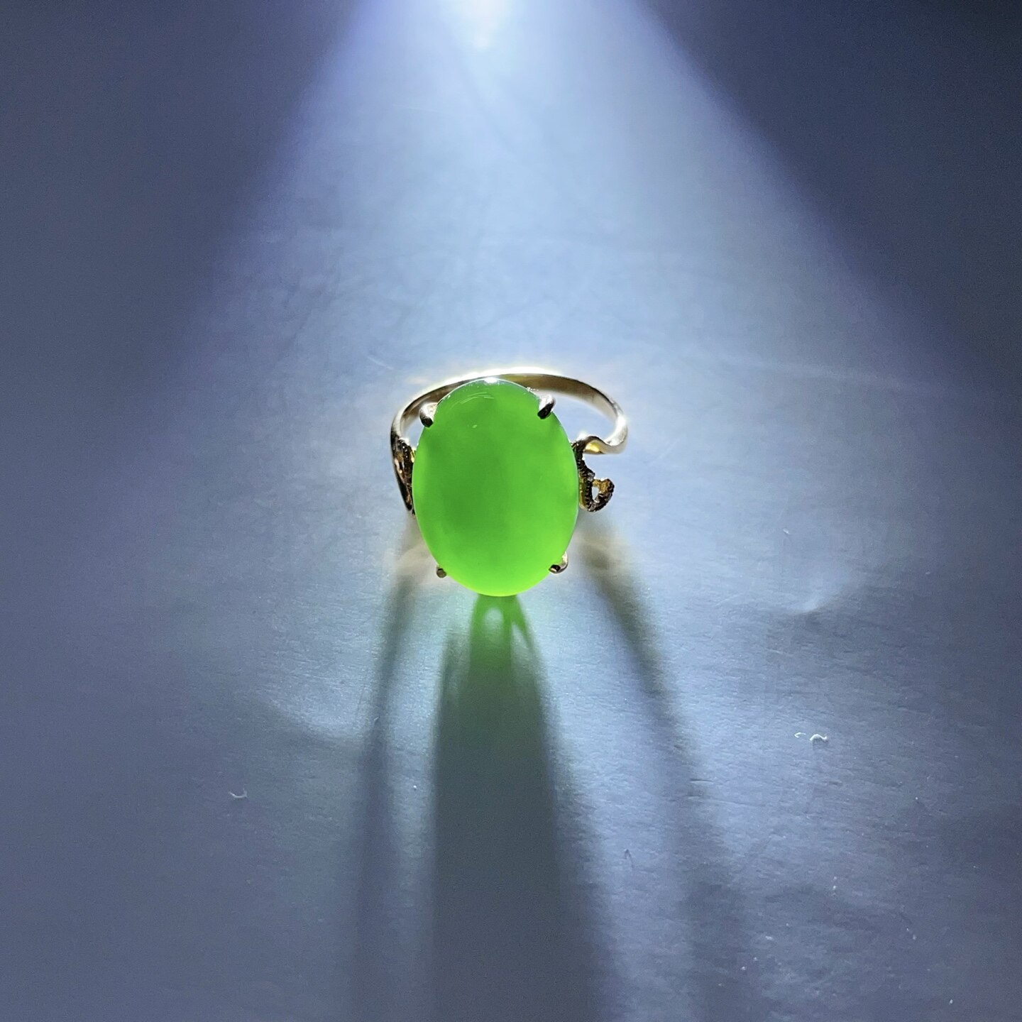 Jasper K gold cabochon ring, 18k gold with South African real diamonds, exquisite multi-diamond inlay, delicate jade quality