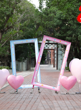 艺家乡玻璃钢卡通庭院