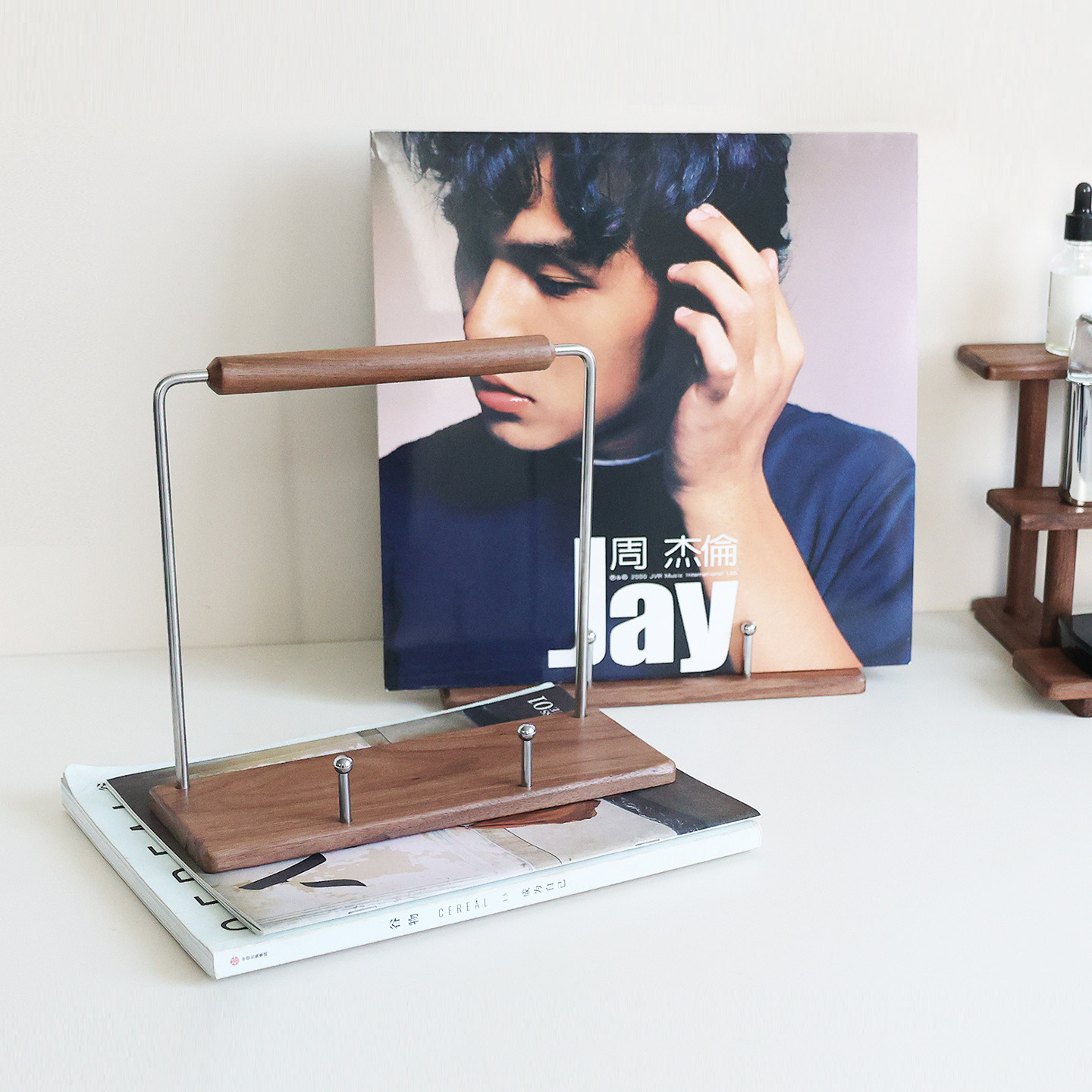 胡桃木黑胶照片放置架桌面海报杂志展示收纳架CD整理摆放支架实木,淘宝优惠券,粉丝福利购,淘宝优惠卷