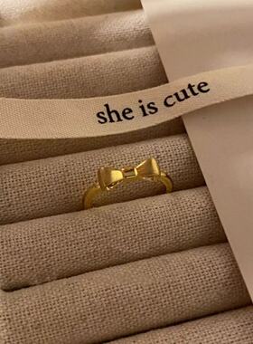 新款在逃公主金色蝴蝶结戒指