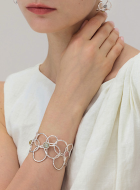 Wens花神系列镂空花朵开口手镯女