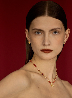 红玛瑙彩宝小福马吊坠串珠项链