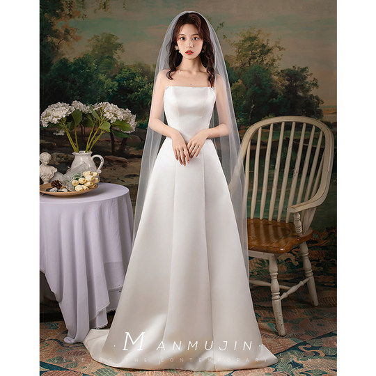 超仙优雅简约单层小拖尾素头纱新娘结婚旅拍照头饰教堂式长款轻纱