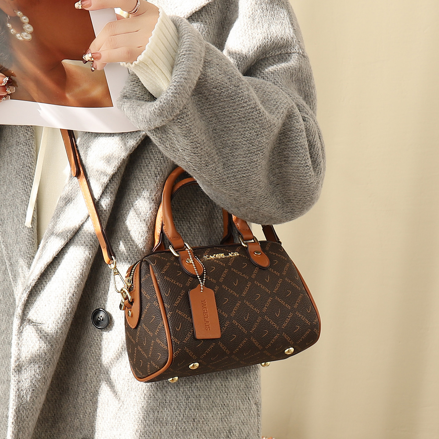 波士顿女包2025秋冬新款复古印花撞色手提包高级通勤巨好看斜挎包,淘宝优惠券,粉丝福利购,淘宝优惠卷