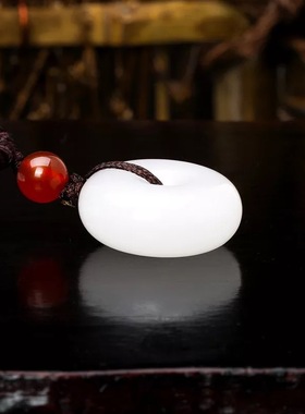 和田色金丝玉平安扣羊脂白