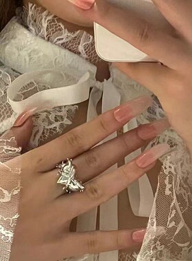 小众设计感黑色爱心戒指荆棘桃心原宿暗黑风小众设计冷淡潮指环