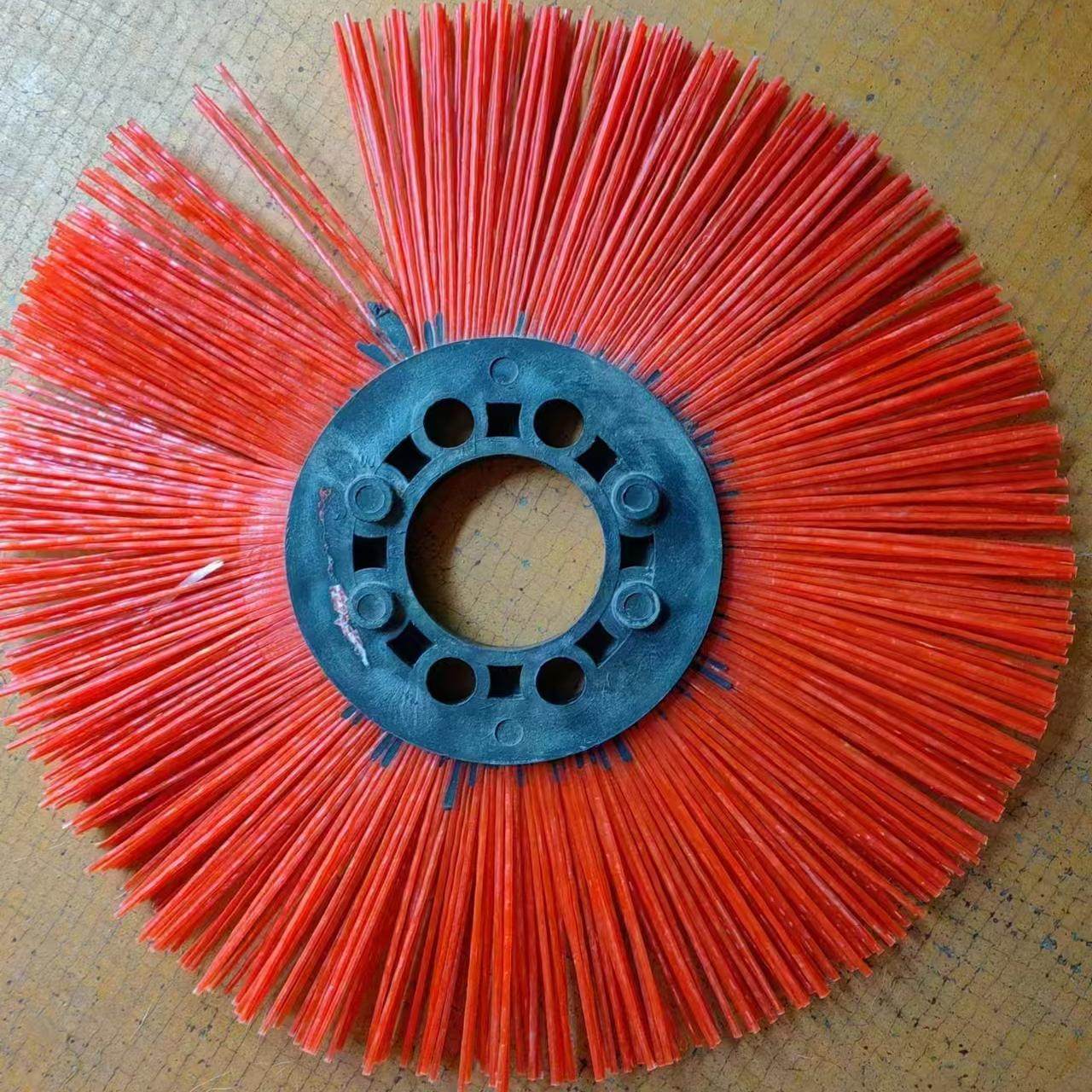 福龙马斜头刷带钢丝 中联宇通斜头刷 环卫车后滚扫 方支刷 中扫片,淘宝优惠券,粉丝福利购,淘宝优惠卷