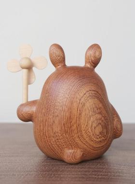 木质龙猫小风车桌面摆件车载香薰可爱装饰实木创意女士儿童节礼物