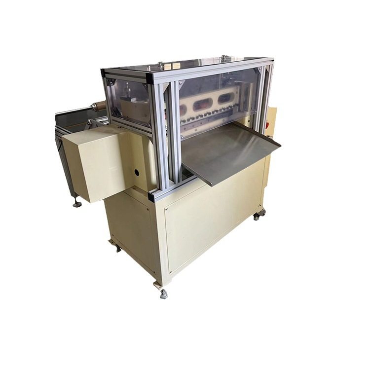 全自动贴合裁切机卷材定长追标裁断机标签魔术贴橡胶垫裁切机厂家,淘宝优惠券,粉丝福利购,淘宝优惠卷