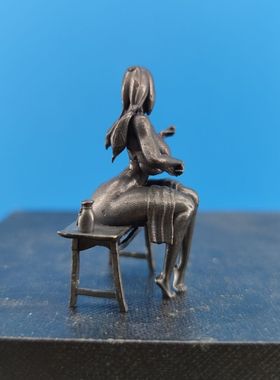 黄铜做旧美女洗浴手办千手纲手浴室坐姿饮酒浴巾收藏车内饰品摆件