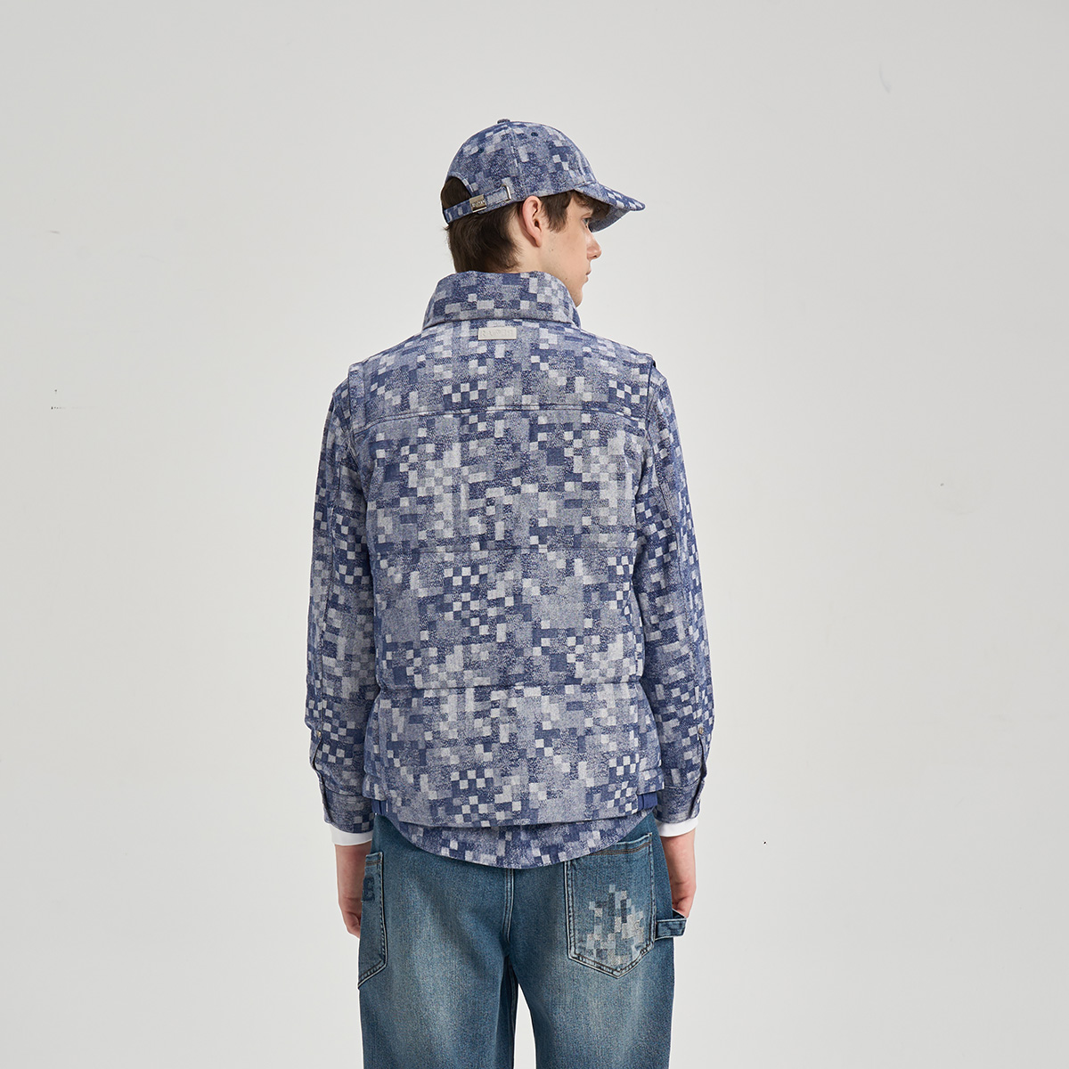 RARE威雅男装 2025冬季新款休闲马甲牛仔蓝色提花鹅绒马甲 - 图0