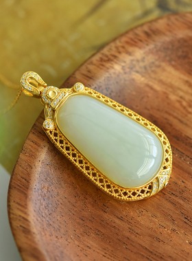 S925银和田玉羊脂白玉梯形无事牌玉石吊坠挂件女时尚玉坠项链