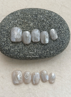 去山野中NAIL手工甲片小红书小众ins柔雾细闪温柔极简日常穿戴甲