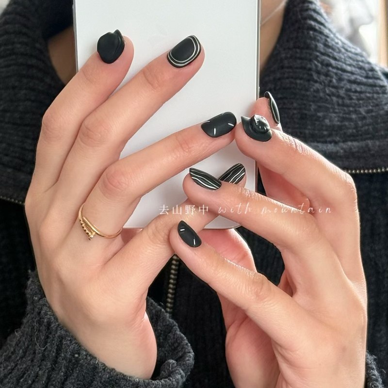 去山野中NAIL手工甲片小红书小众ins暗黑磨砂极简高级设计穿戴甲,淘宝优惠券,粉丝福利购,淘宝优惠卷