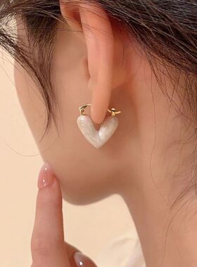 2024y Love Dangle Earring Fashion Simple Drop Jewelry Girls