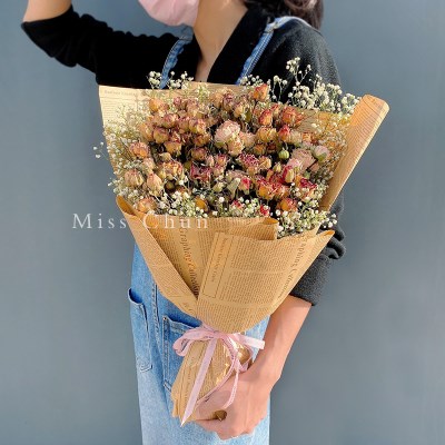 英文报纸玫瑰花束 新人首单立减十元 21年8月 淘宝海外